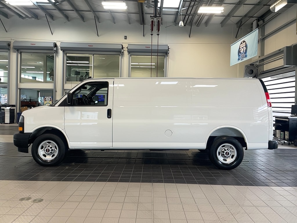 Used 2025 GMC Savana 3500 EXTENDED V8 VAN