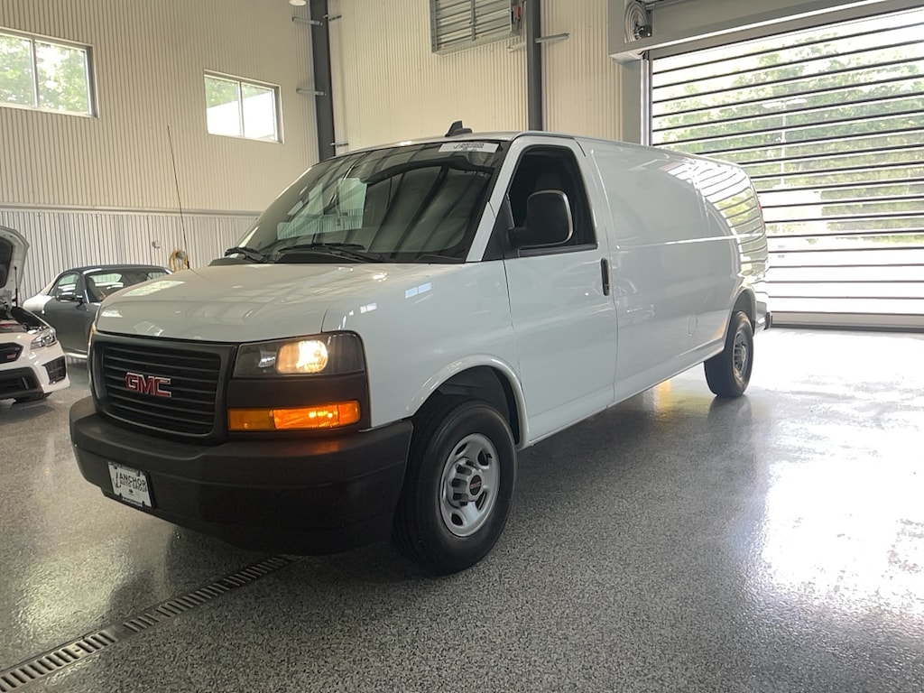 Used 2025 GMC Savana 3500 EXTENDED V8 VAN