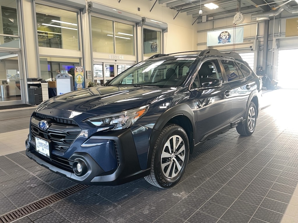 Used 2023 Subaru Outback PREMIUM SUV