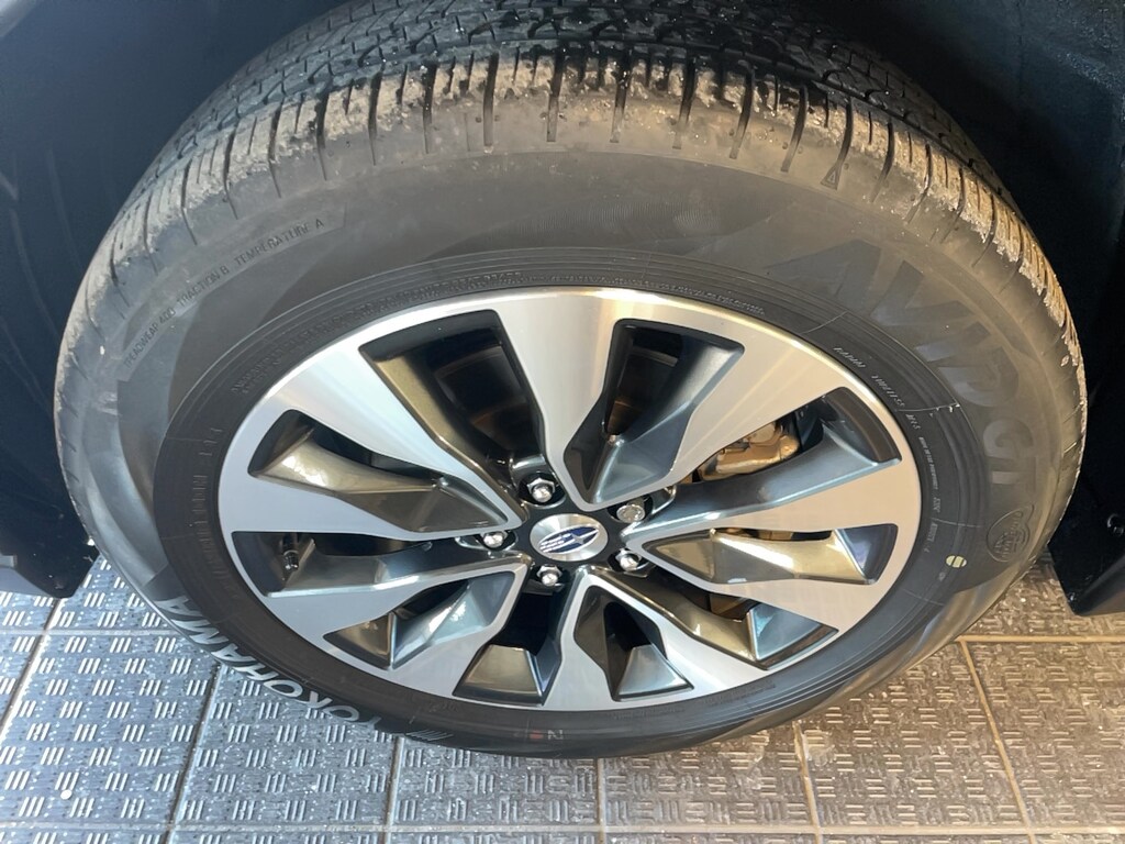 Used 2023 Subaru Outback LIMITED SUV