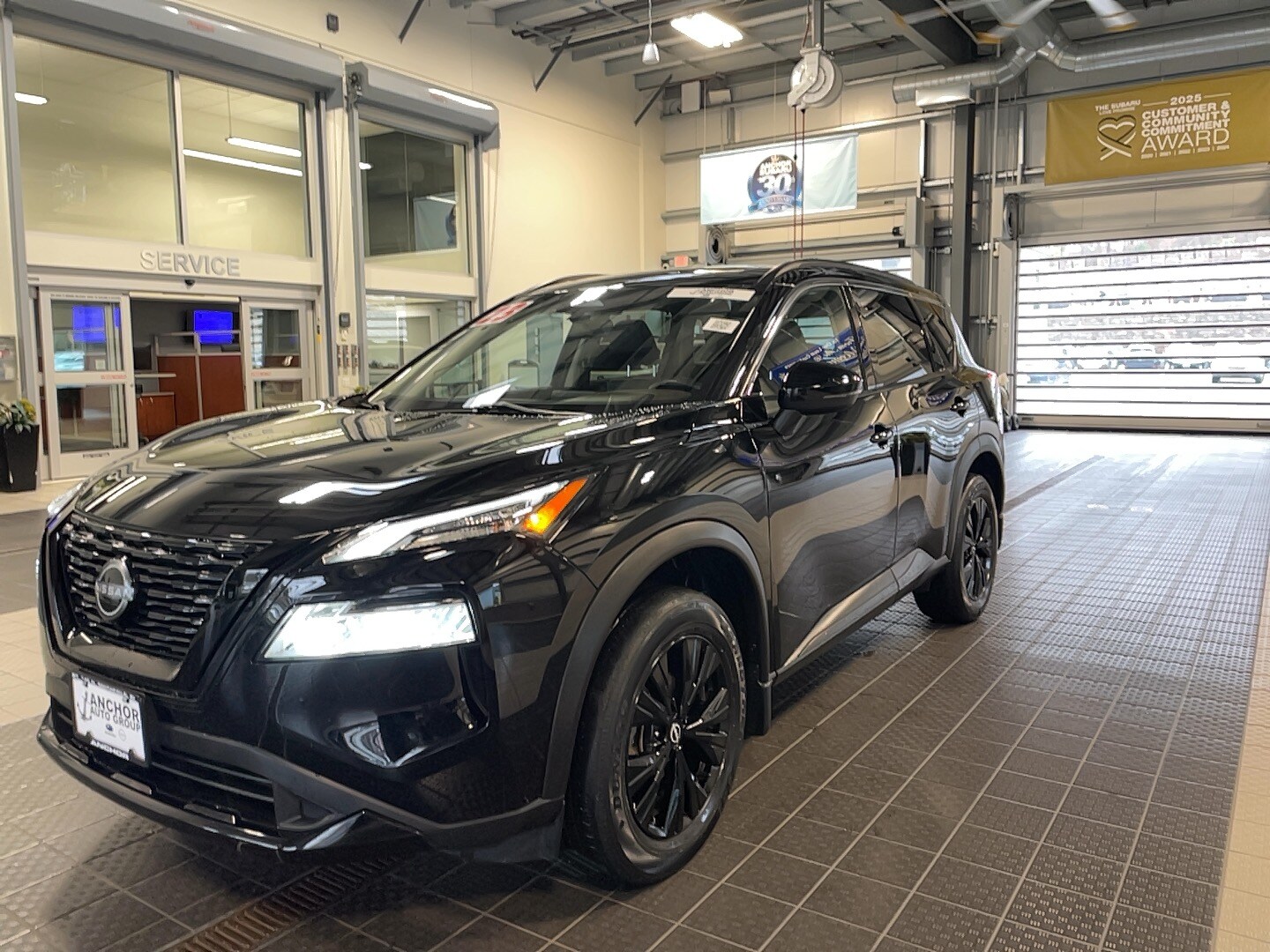 2023 Nissan Rogue SV Midnight Edition photo 3