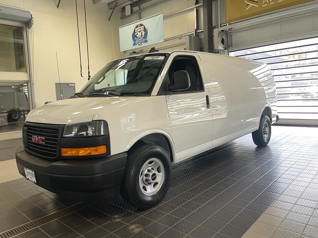 Used 2025 GMC Savana 3500 EXTENDED V8 VAN