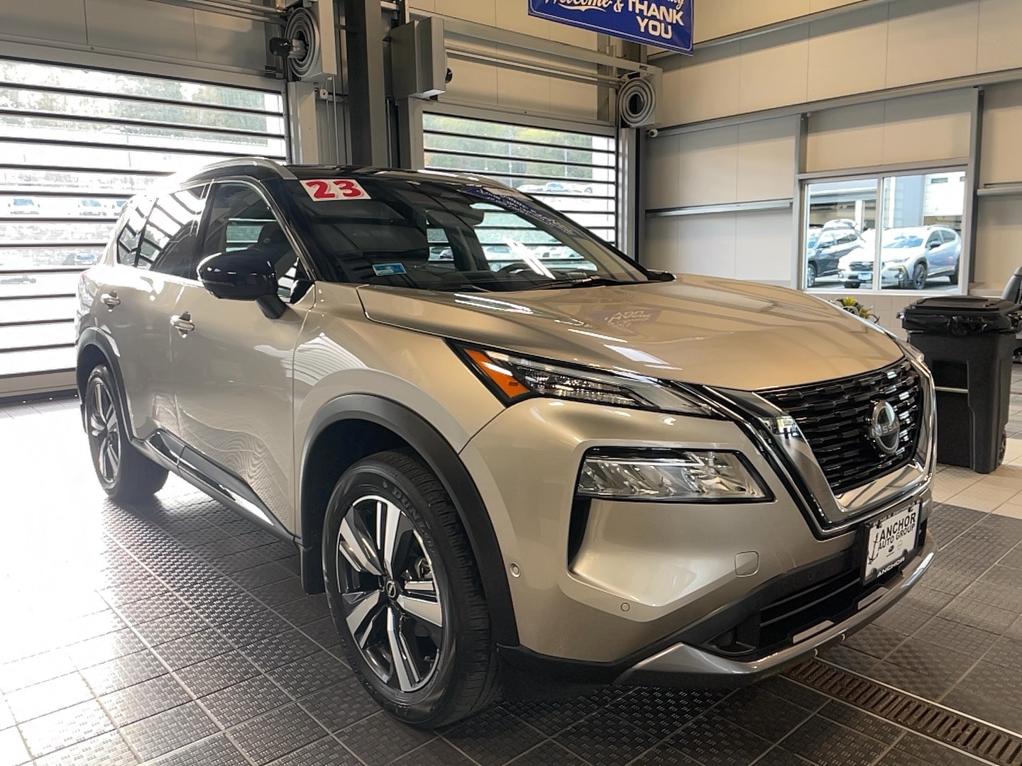 2023 Nissan Rogue SL's photo