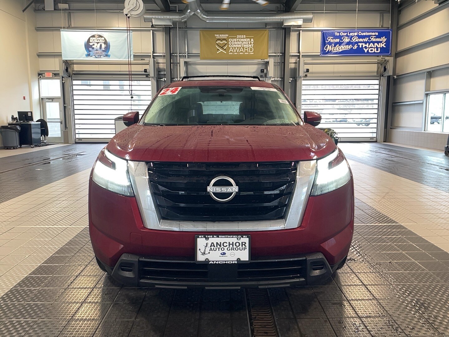 2024 Nissan Pathfinder SV 4x4 photo 3