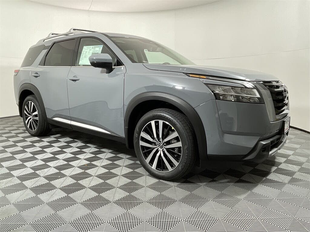 New 2025 Nissan Pathfinder PLATINUM SUV