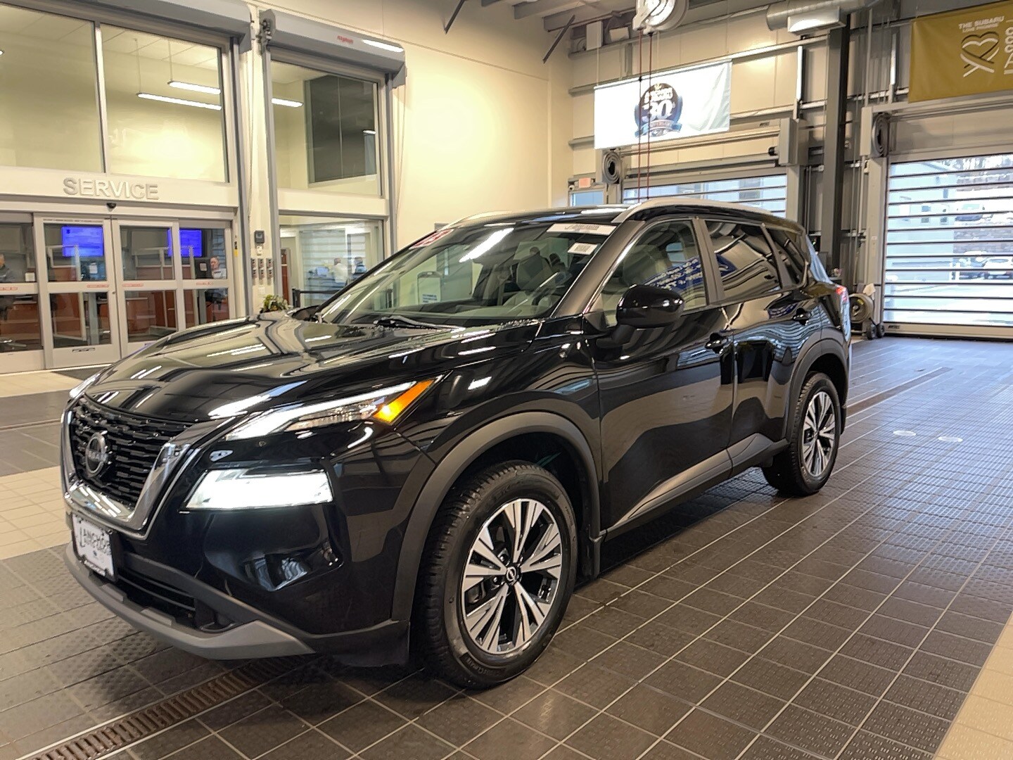 2023 Nissan Rogue SV AWD photo 3