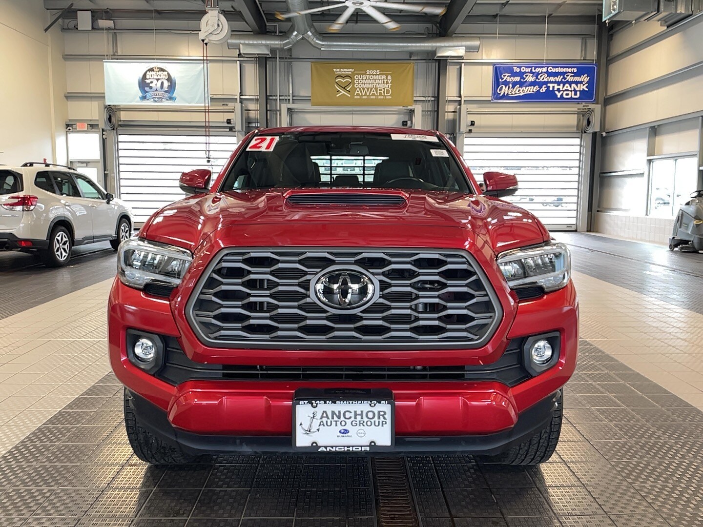 2021 Toyota Tacoma TRD Sport 4x4 photo 2