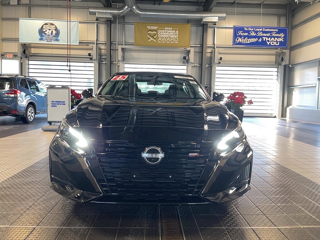 Used 2025 Nissan Altima SR AWD Sedan