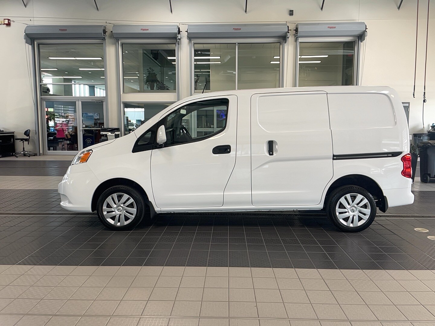 2021 Nissan NV200 SV photo 4