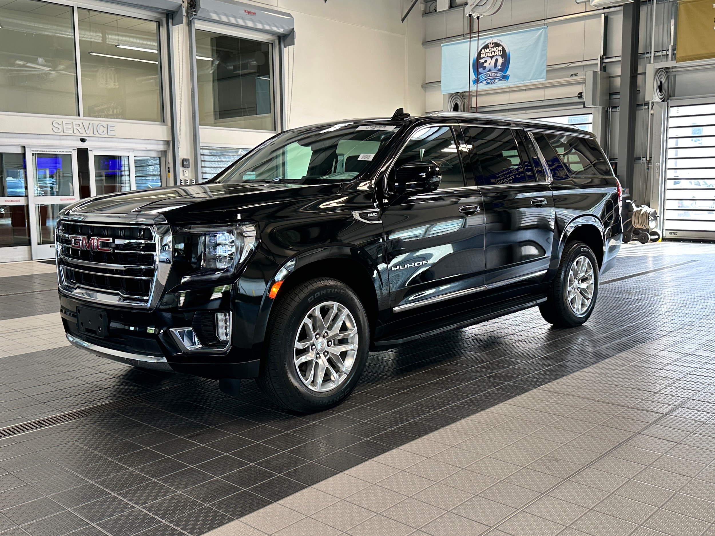 2023 GMC Yukon 4WD SLT's photo