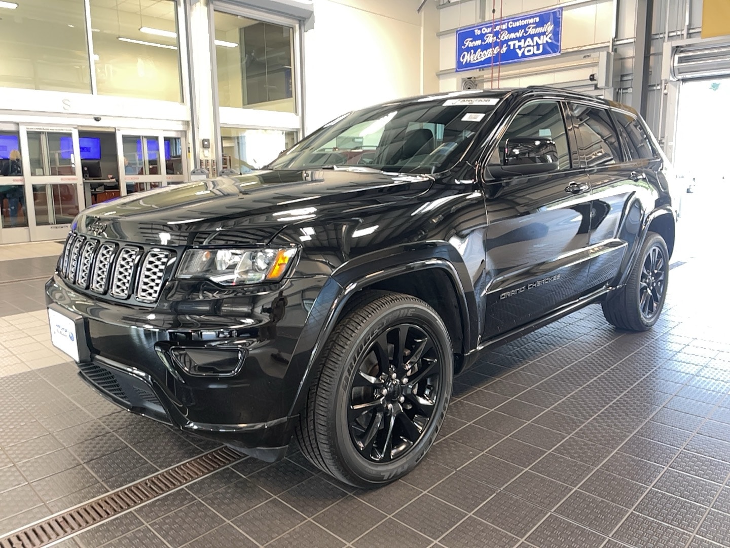 Used 2021 Jeep Grand Cherokee Laredo X with VIN 1C4RJFAG1MC707860 for sale in North Smithfield, RI