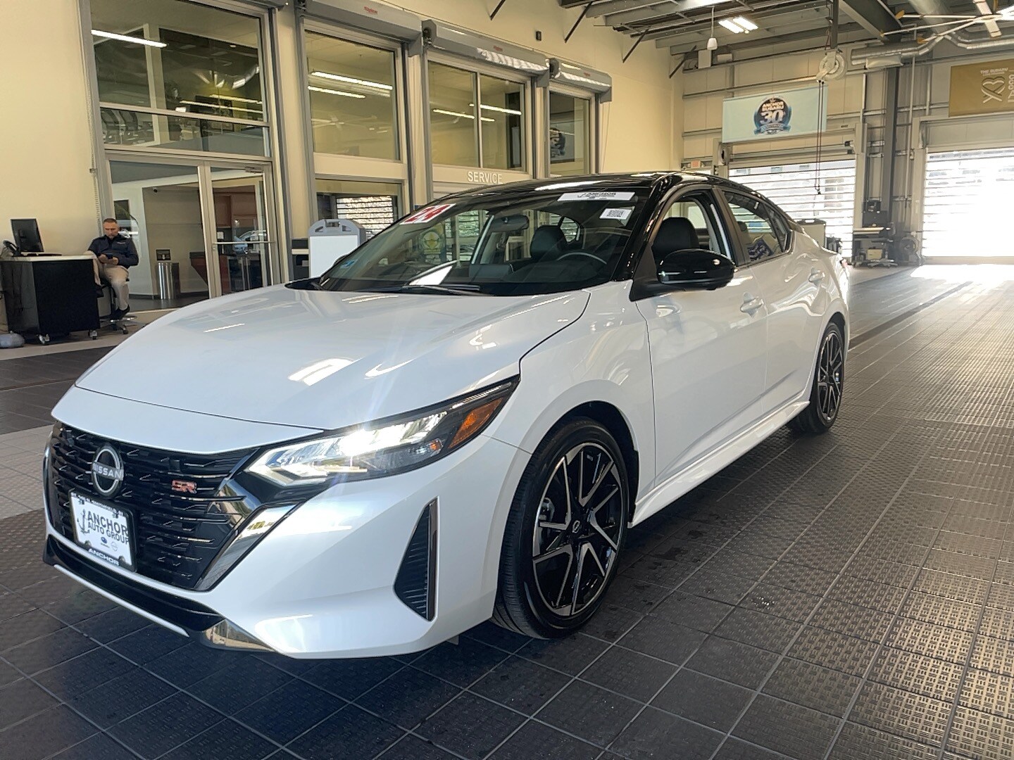 2024 Nissan Sentra SR photo 3