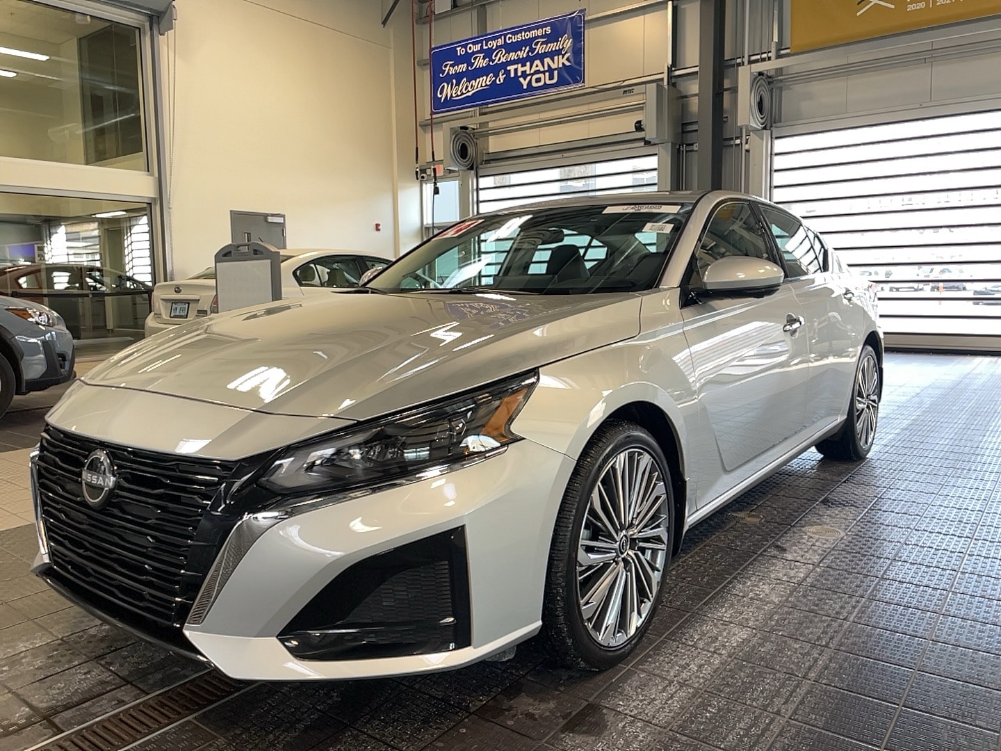 Used 2024 Nissan Altima SL with VIN 1N4BL4EWXRN386825 for sale in North Smithfield, RI