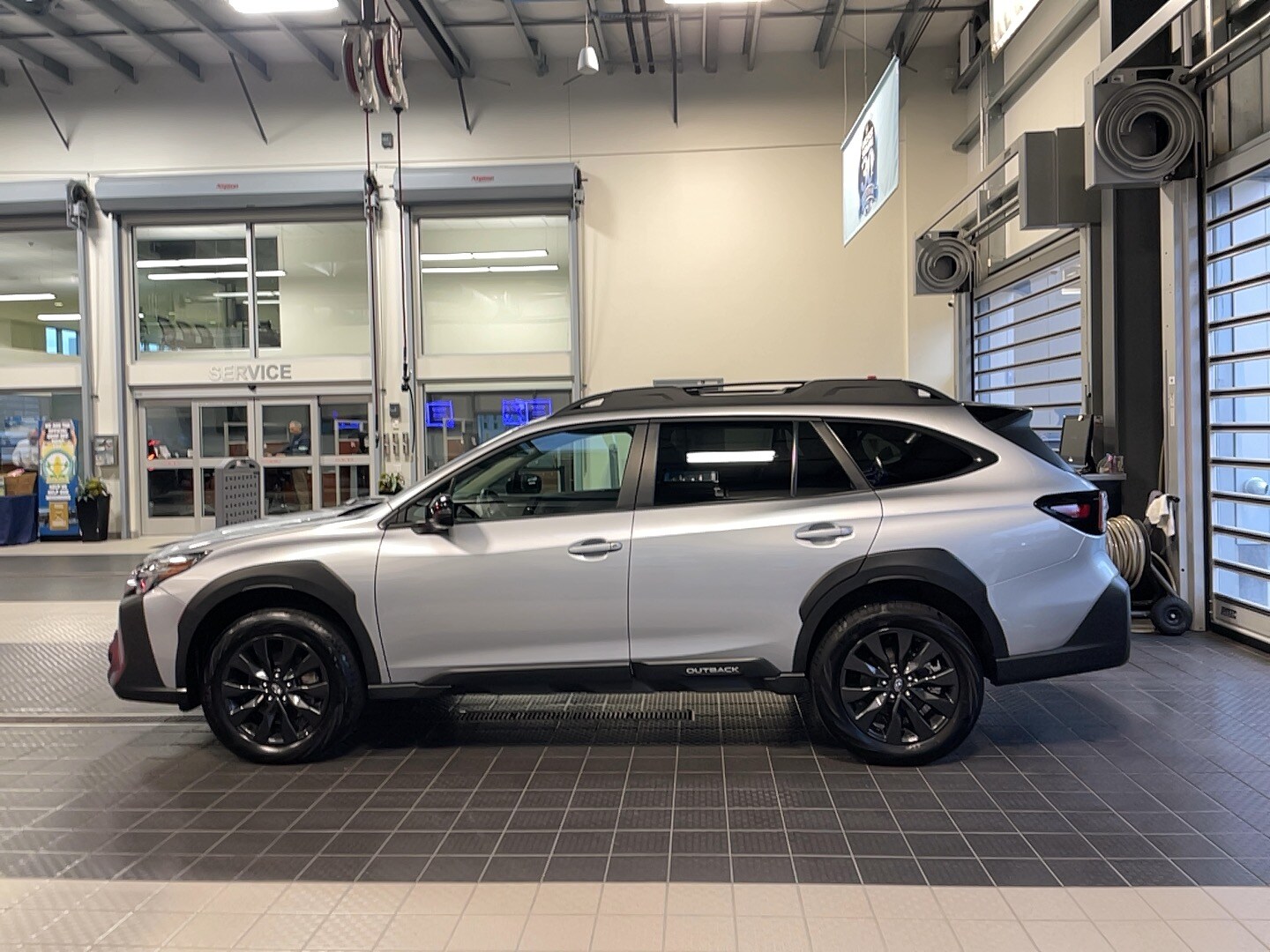 2024 Subaru Outback Onyx Edition photo 3