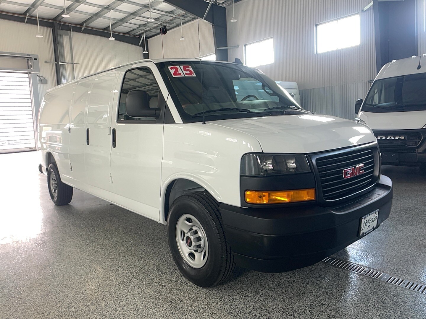 2025 GMC Savana 3500 Ext WB's photo