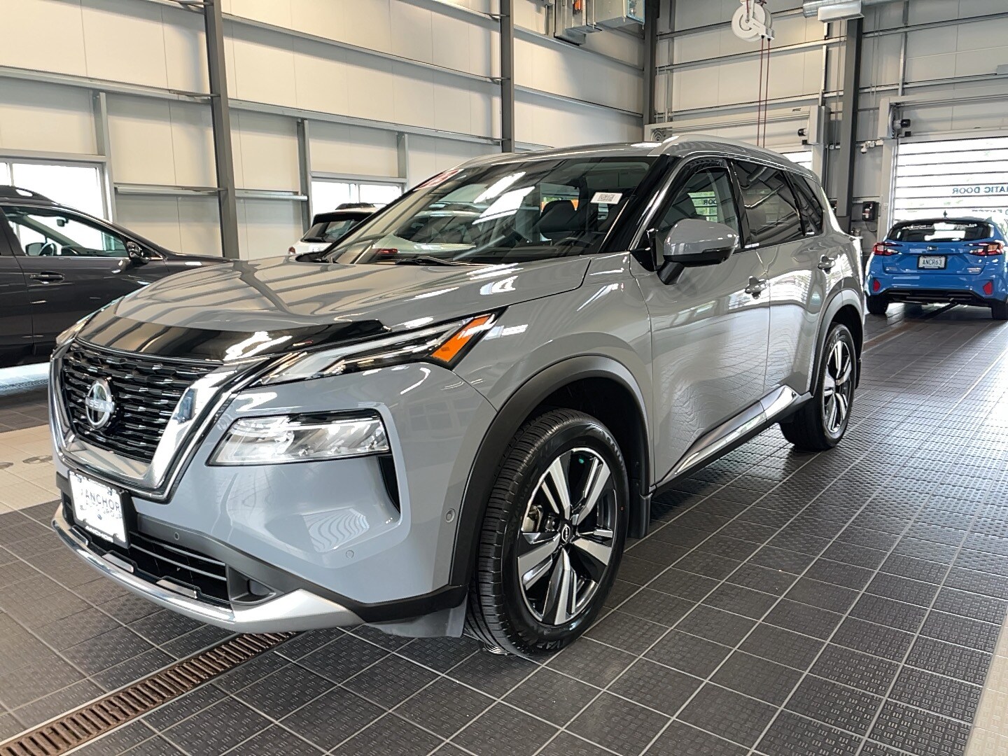 2023 Nissan Rogue Platinum AWD photo 3