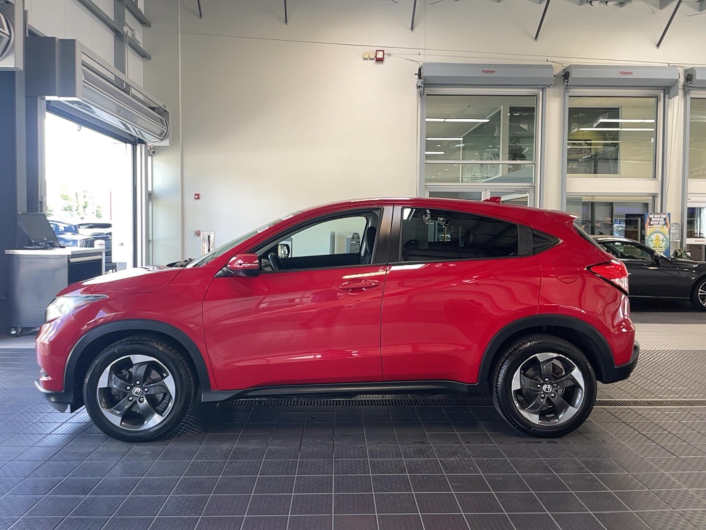 2018 Honda HR-V EX photo 4