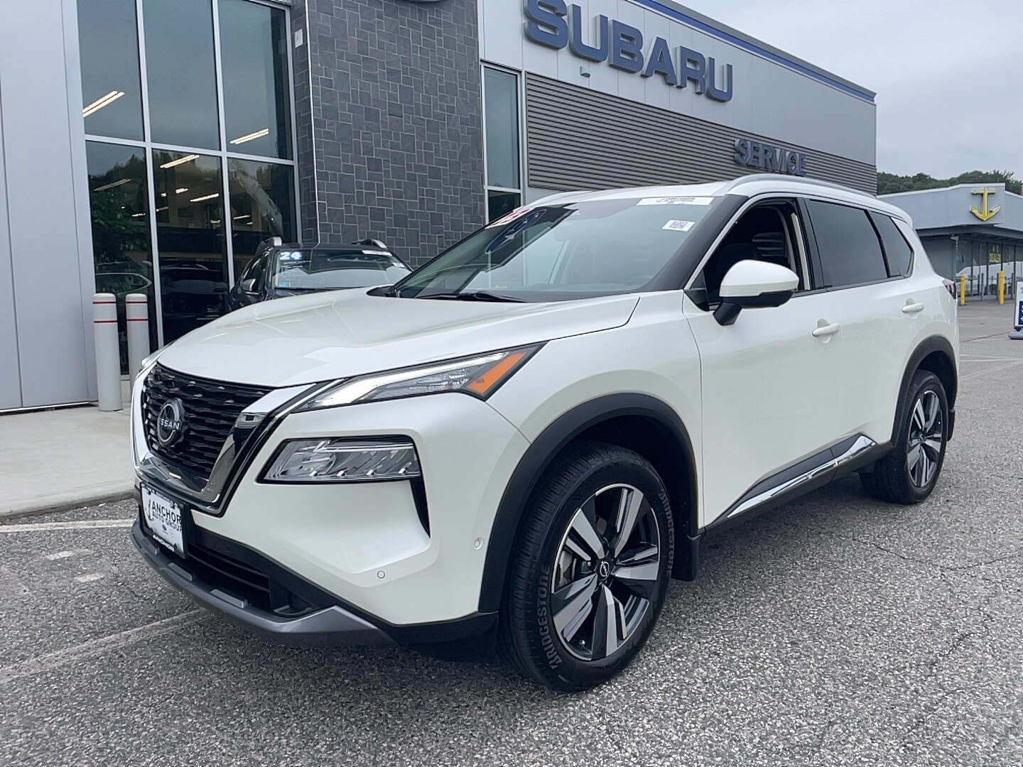 2023 Nissan Rogue SL AWD photo 3