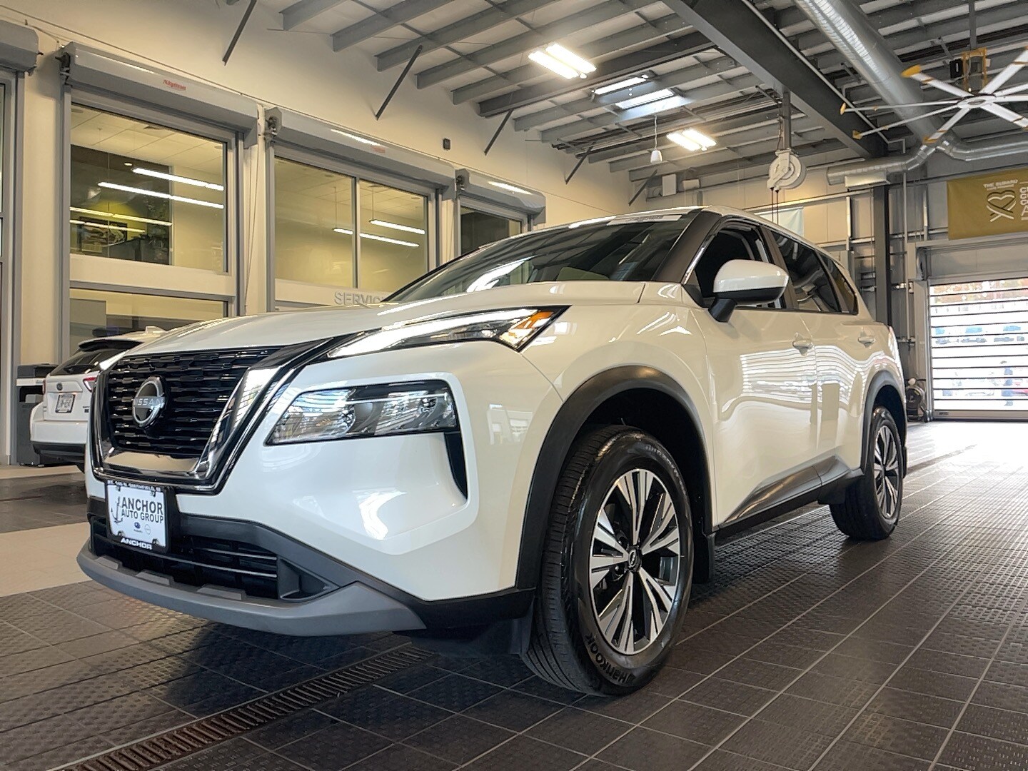 2023 Nissan Rogue SV photo 3