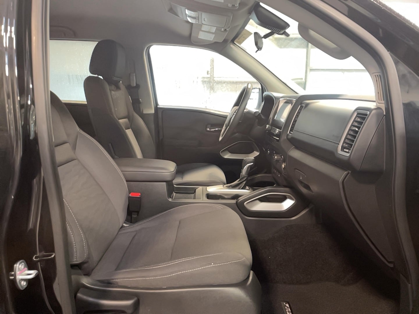 2024 Nissan Frontier SV - Photo 19