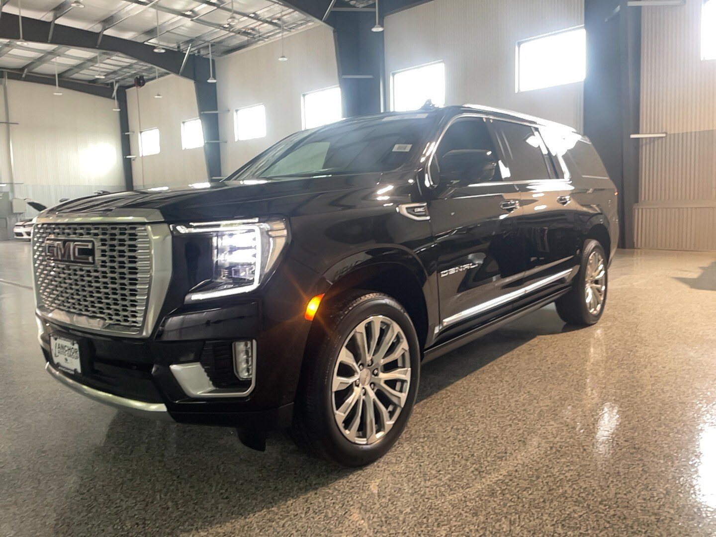 Used 2024 GMC Yukon XL Denali with VIN 1GKS2JKL7RR170840 for sale in North Smithfield, RI