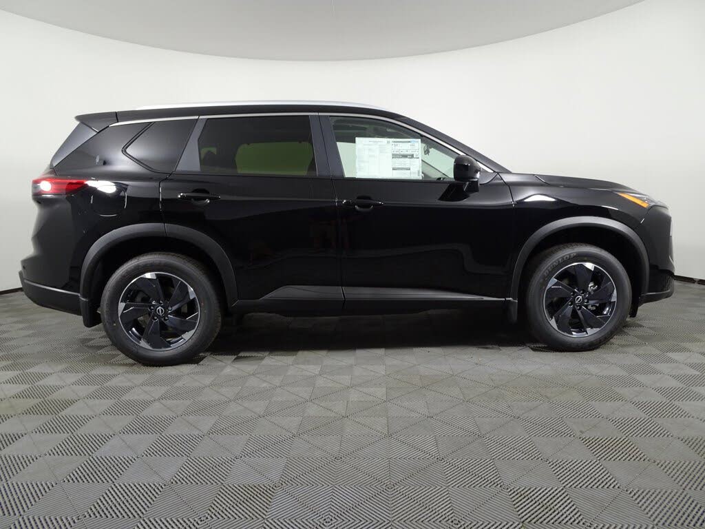 2026 Nissan Rogue SV - Photo 6