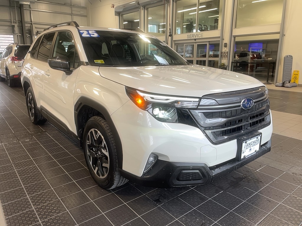 Used 2025 Subaru Forester PREMIUM SUV