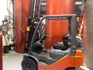 Used Toyota 8fgu18 FORK LIFT near Providence