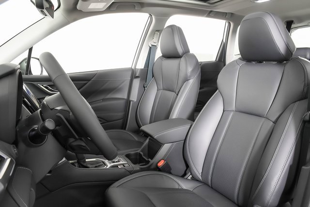 2024 Subaru Forester Touring photo 2