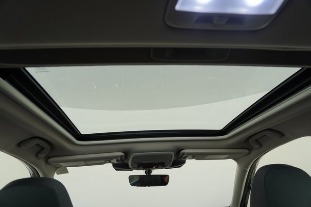 2024 Subaru Forester Touring photo 2