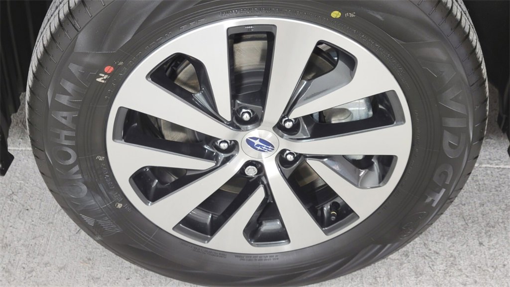 2024 Subaru Outback Premium photo 2