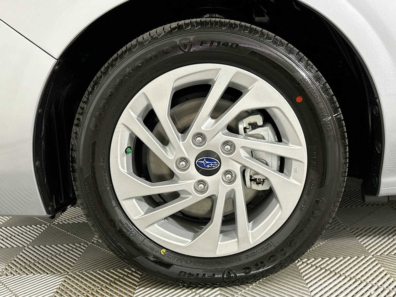 2024 Subaru Impreza Base photo 4