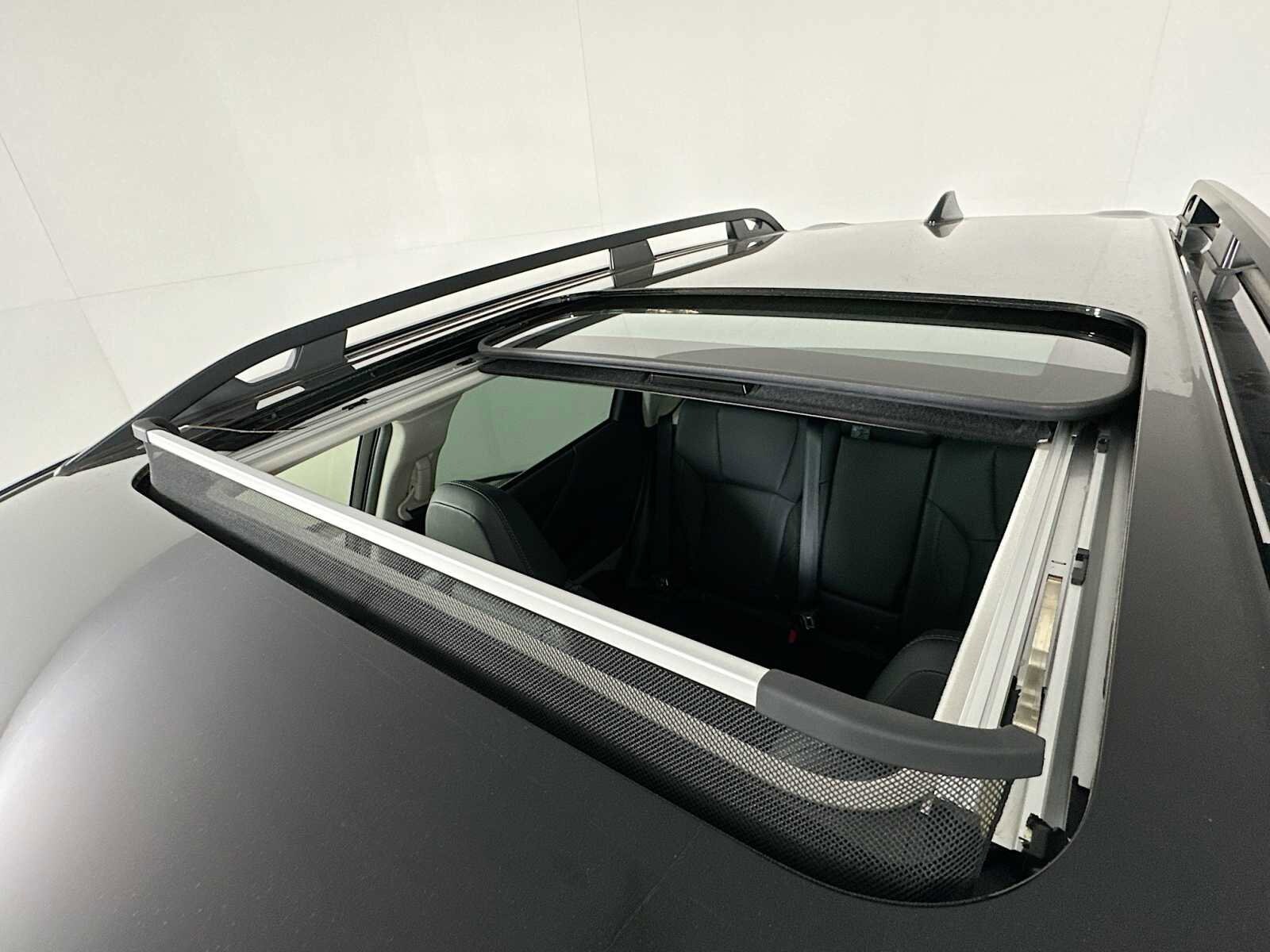 2024 Subaru Forester Limited photo 2