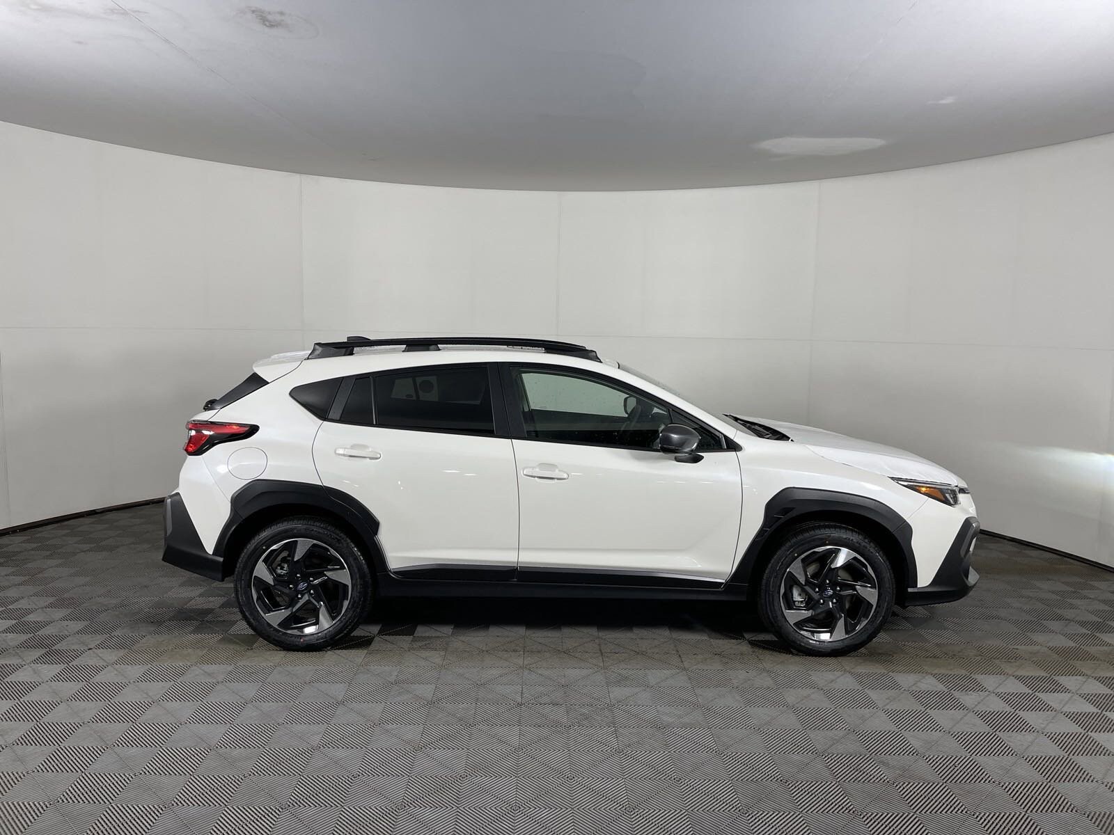 2024 Subaru Crosstrek Limited photo 2