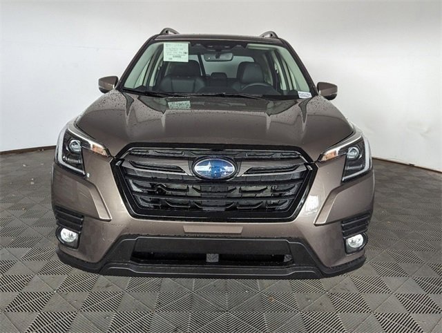 2024 Subaru Forester Limited photo 2