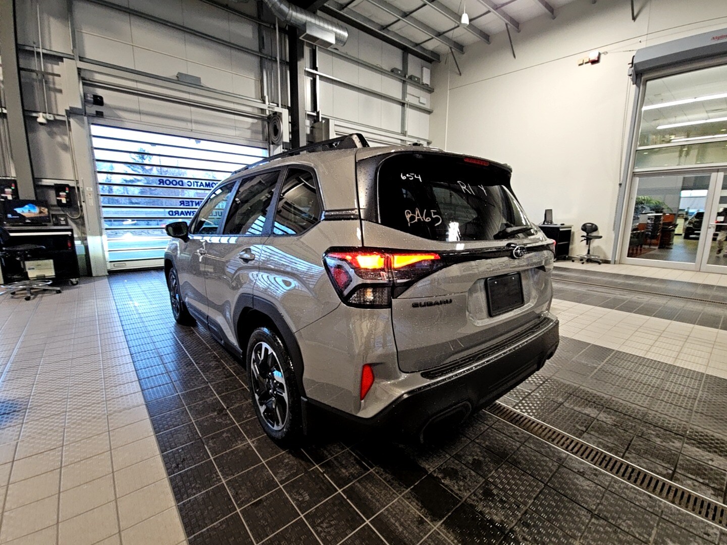 2025 Subaru Forester Limited photo 3