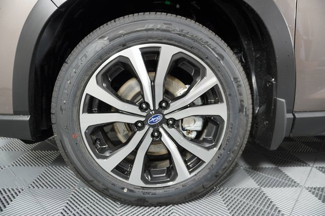 2024 Subaru Forester Limited photo 2