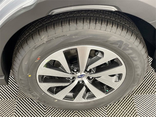 2024 Subaru Outback Premium photo 2