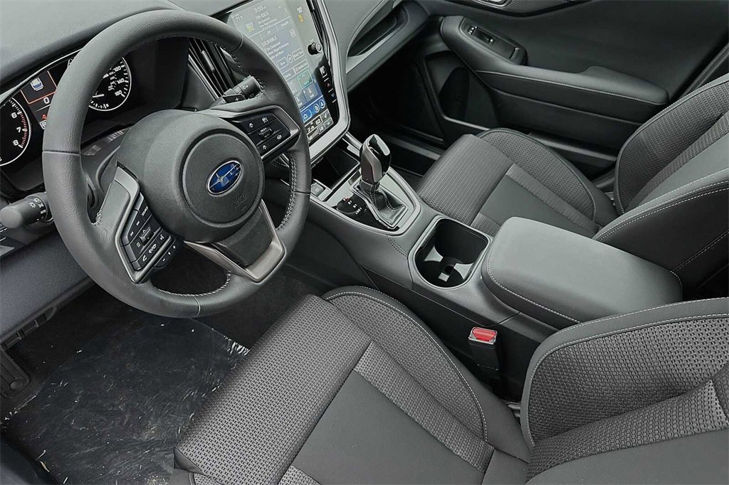 2024 Subaru Outback Premium photo 2
