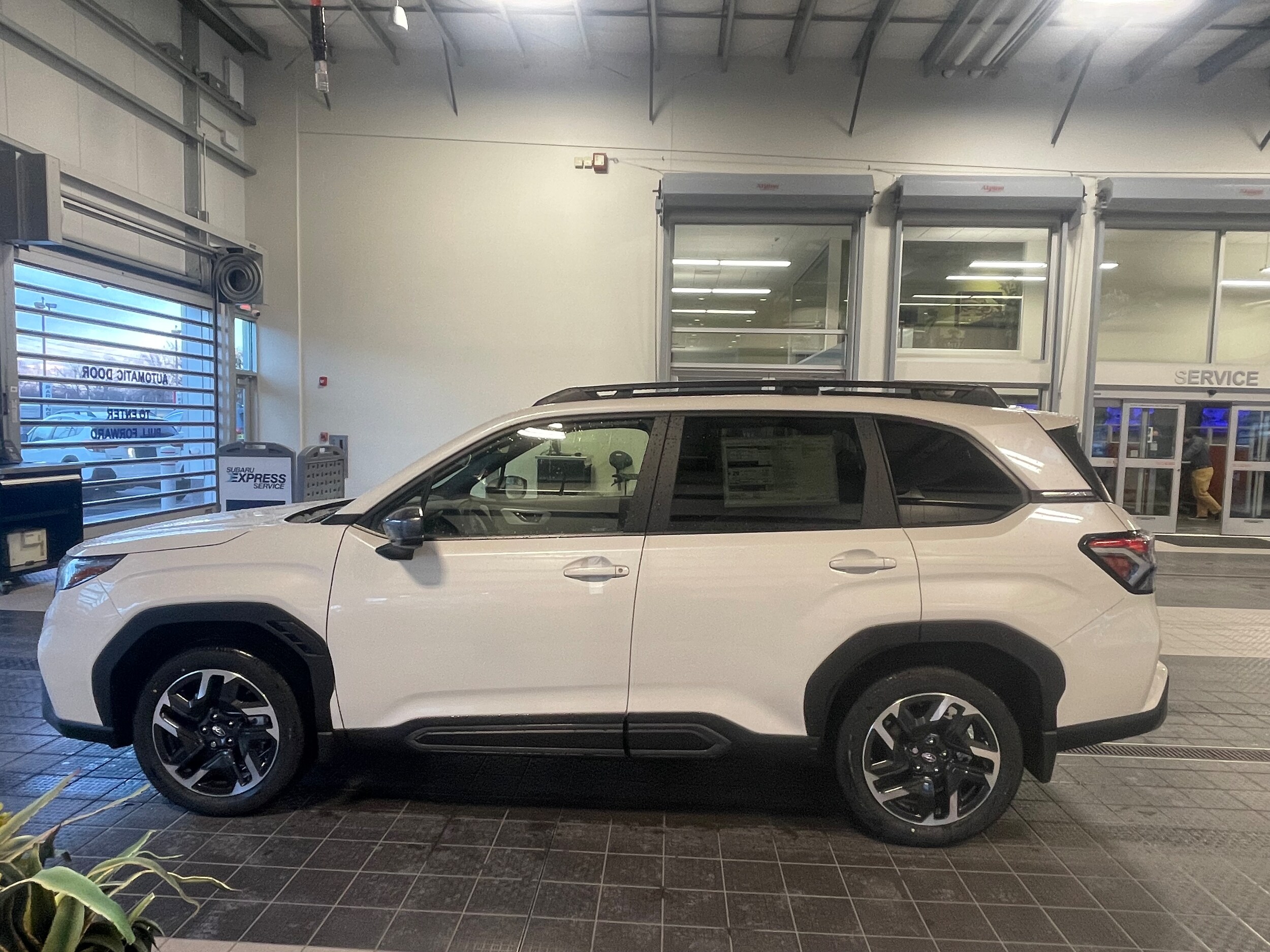 2025 Subaru Forester Limited photo 2