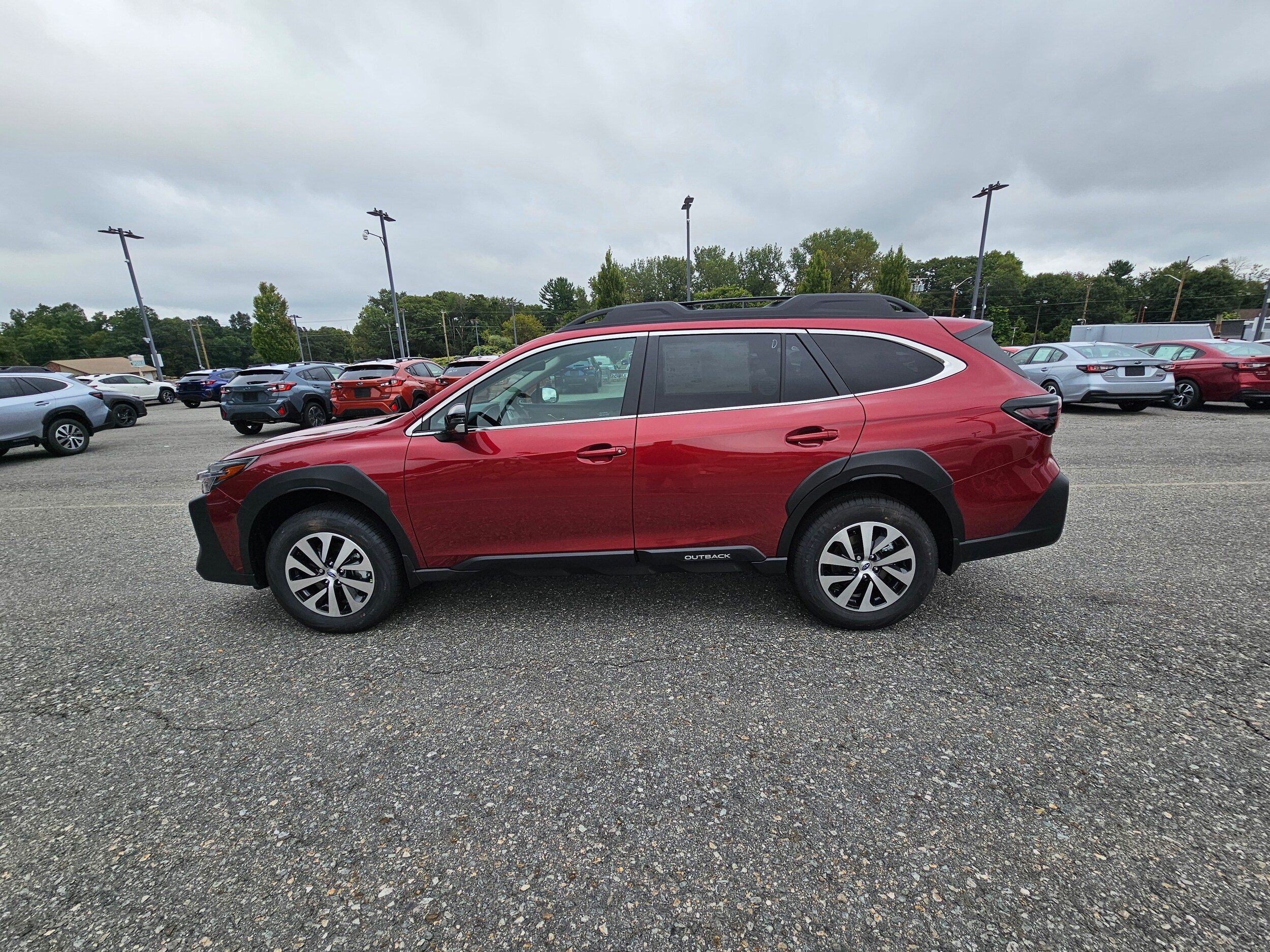 2025 Subaru Outback Premium photo 2