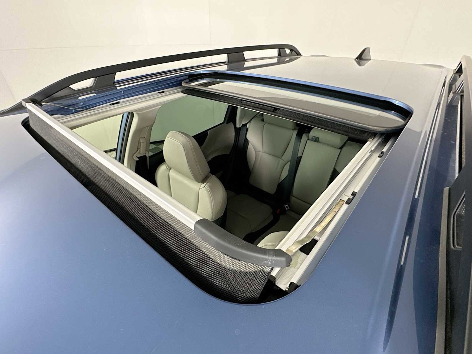 2024 Subaru Forester Limited photo 2