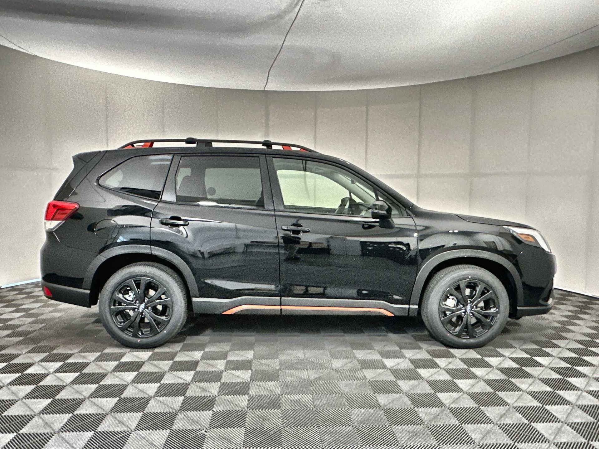 2024 Subaru Forester Sport photo 2