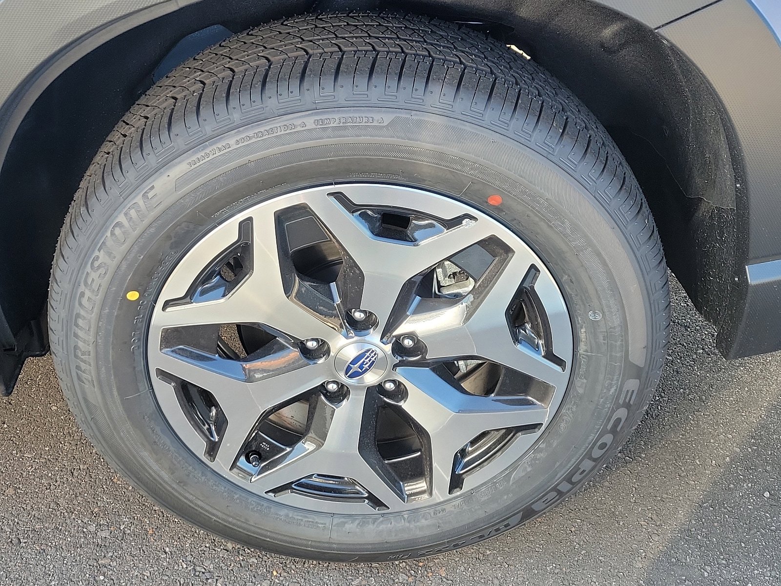 2024 Subaru Forester Premium photo 2