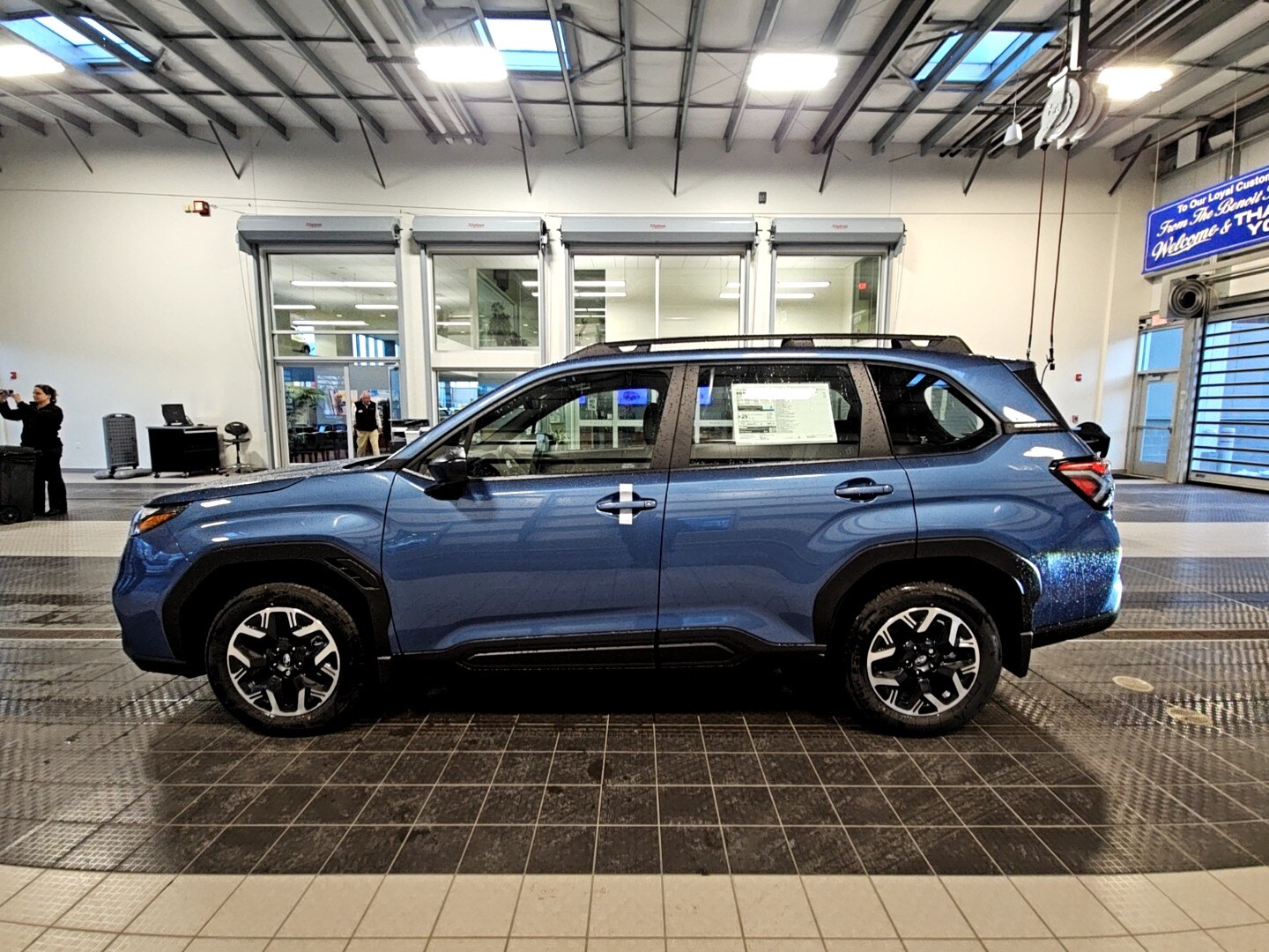2025 Subaru Forester Base photo 2