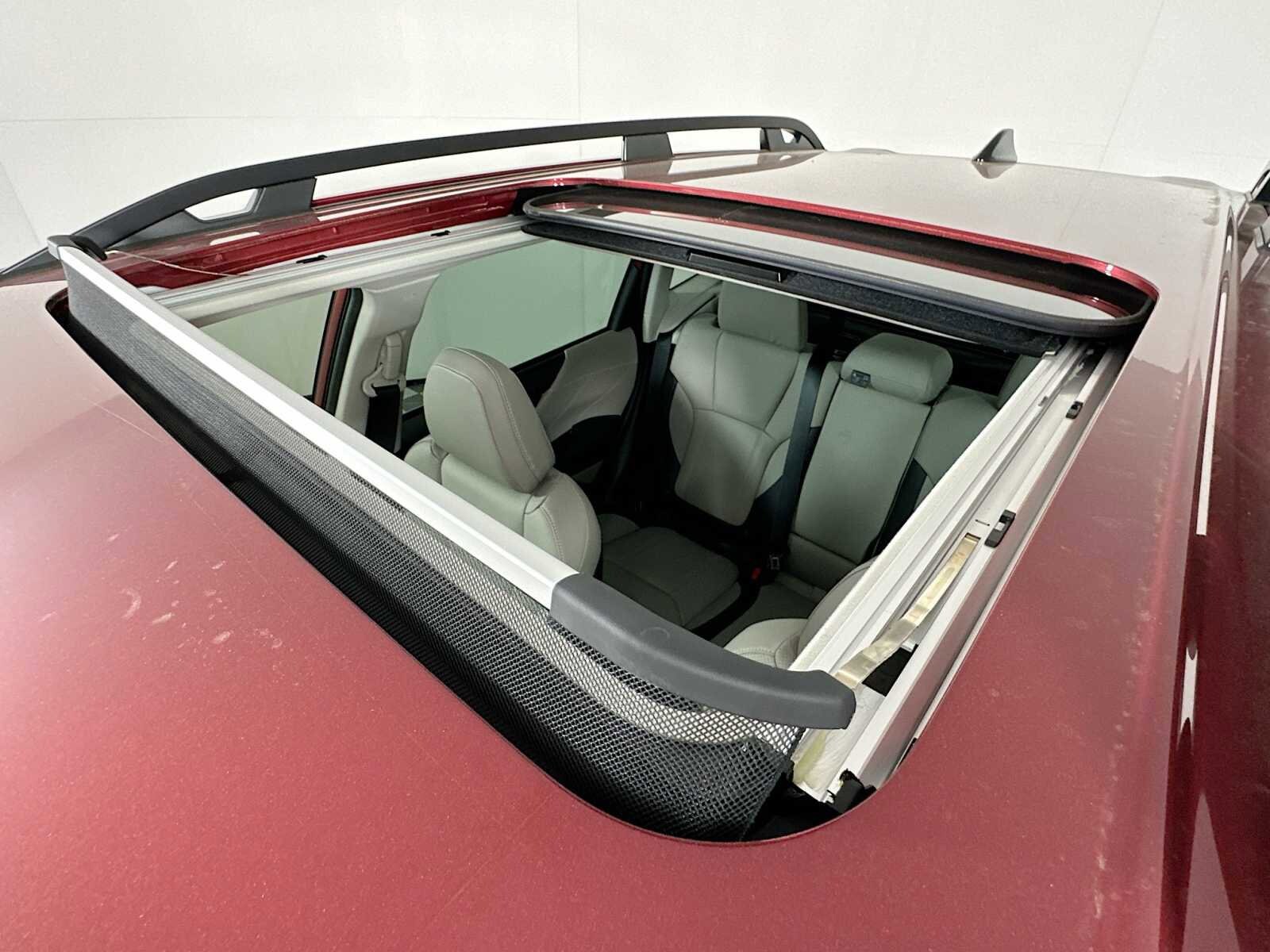 2023 Subaru Forester Limited photo 2