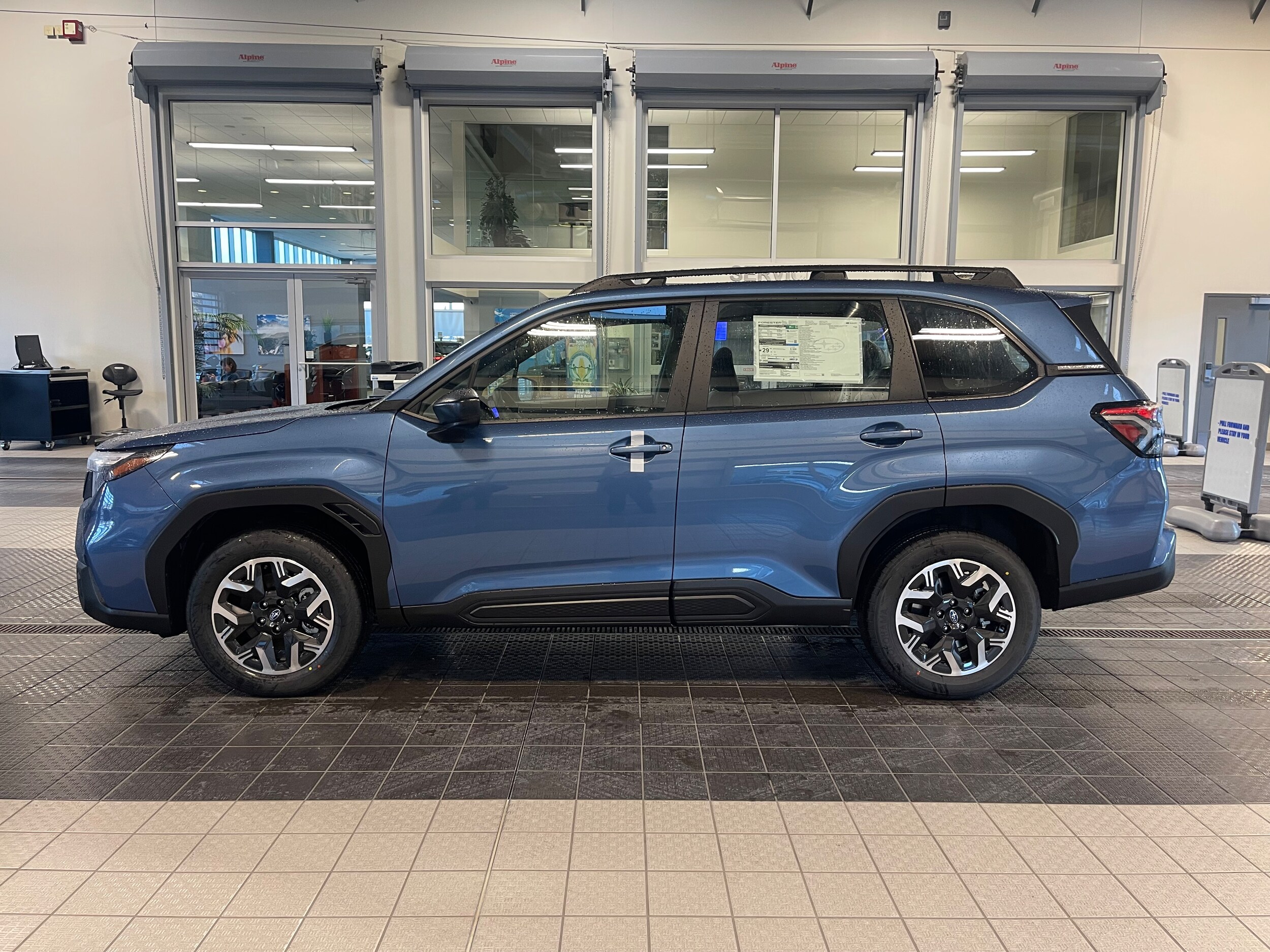 2025 Subaru Forester Base photo 2