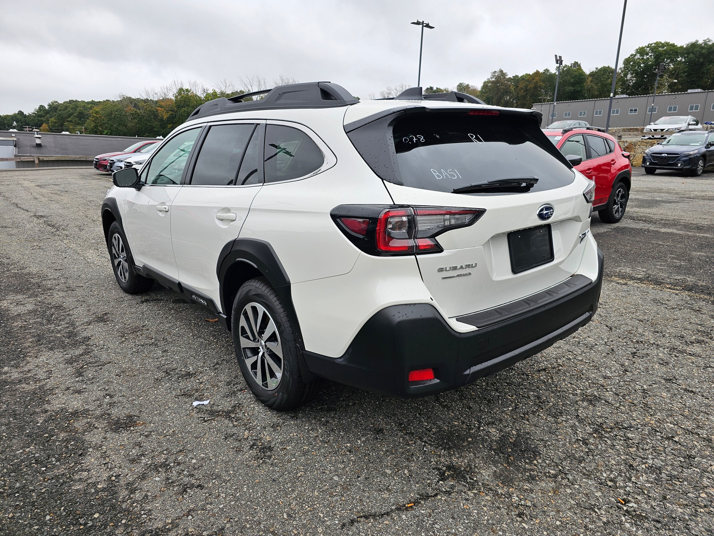 2025 Subaru Outback Premium photo 2