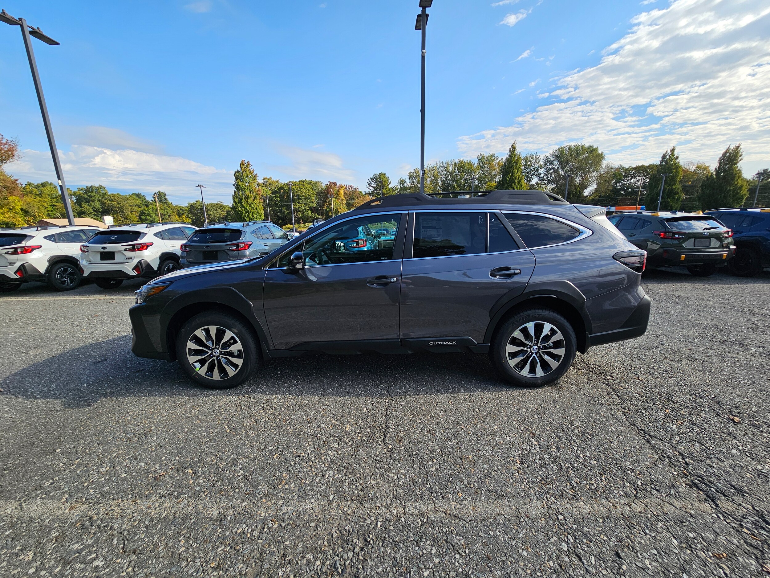 2025 Subaru Outback Limited photo 2