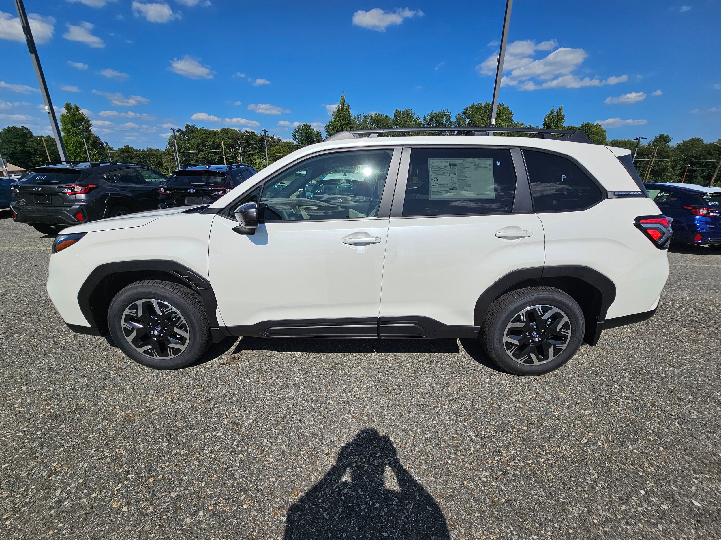 2025 Subaru Forester Premium photo 2